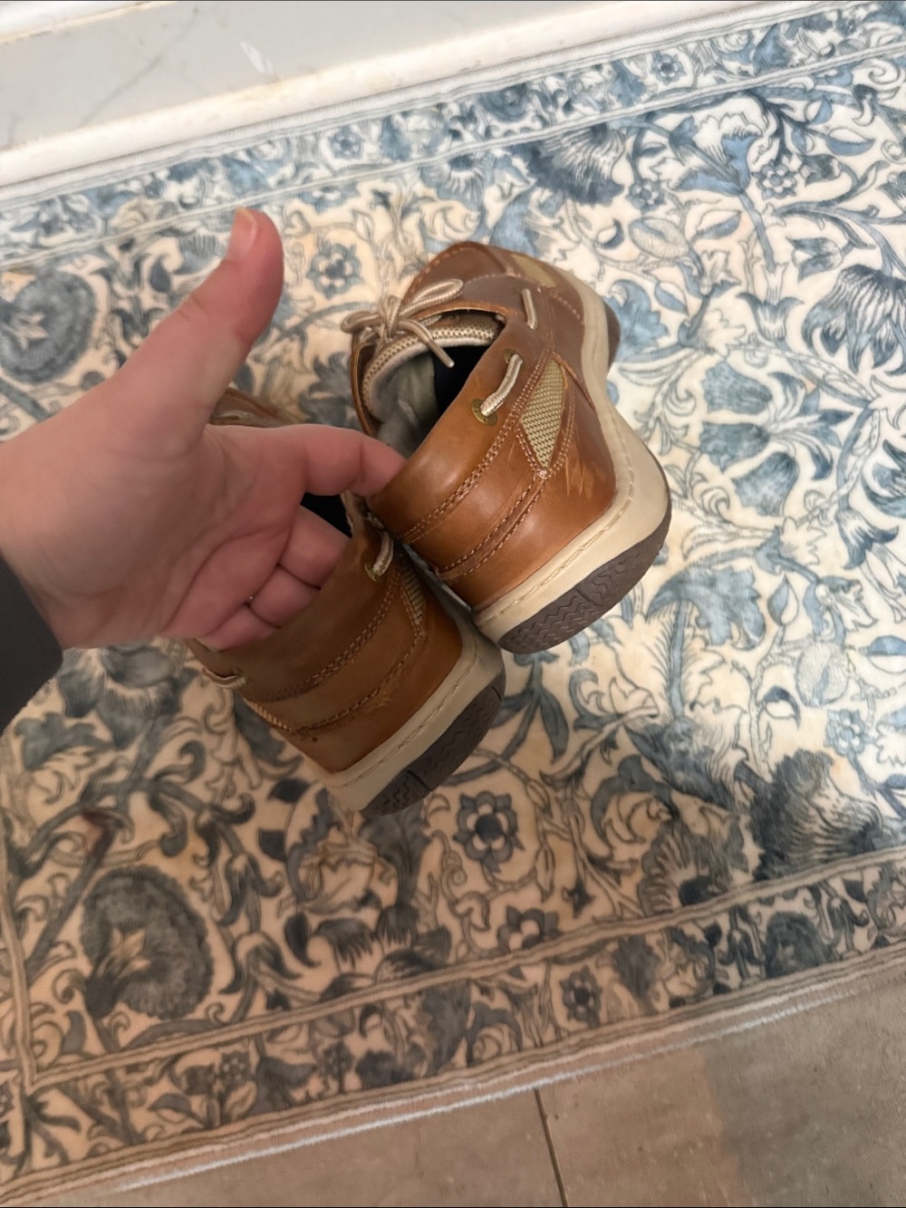 Franco Fortini Men’s Tan Leather Boat Shoes with Cream Laces - Picture 7 of 7